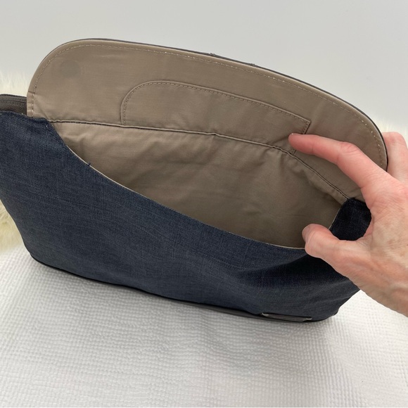 Brenthaven Collins Collection Laptop/Tablet Sleeve - Picture 4 of 7